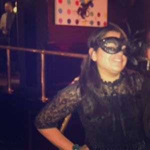 Meet your Posher, Casey